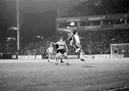 Frankie Bunn heads forwards