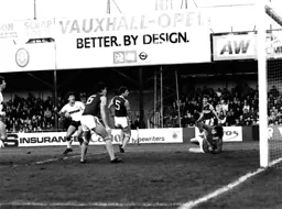 Frankie Bunn watches his attempt go wide