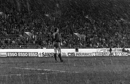 Lonely job for Wednesday keeper in the snow
