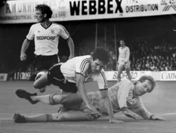 9.9 for this Mick Harford dive. Tim Breacker would rather not look