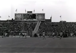The Luton defence in control