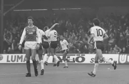 Mick Harford has just equalised for The Town at 2-2. David O`Leary is not impressed.