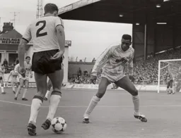 Tim Breacker prepares to take on Mitchell Thomas