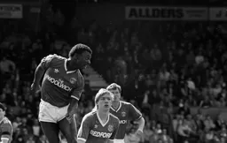 Stacey North and Garth Crooks follow the ball