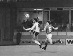 Roy Wegerle is about to hammer in Town`s fourth goal