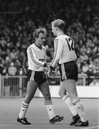 Iain Dowie replaces David Preece