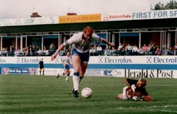 John Hartson rounds Barnsley keeper David Watson to open the scoring