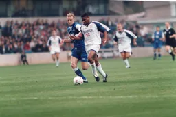 Dwight Marshall takes on the Lion's defence