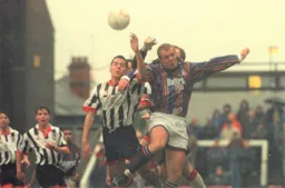 Kerry Dixon in the thick of it