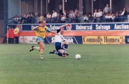 David Oldfield shows determination to win the ball