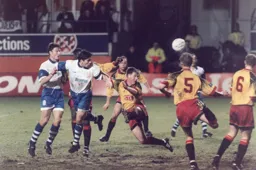Thorpey goes close, perhaps he should have left it for Stevo
