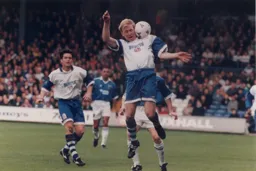 Our baggy shirts means no problem for Oldfield in terms of handball and the T-shirt line