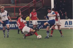 Ceri Hughes in typical combative action. Even David Oldfield is wincing