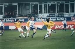 David Oldfield levels the score at 2-2