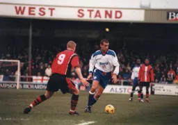 Simon Davies in action