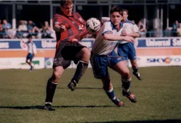 Tony Thorpe races forward