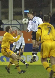 Lee Mansell jumps to it