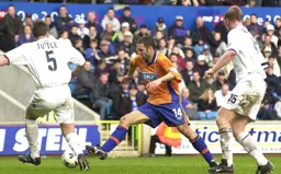 Andrew Fotiadis takes on David Tuttle