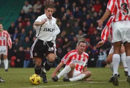 Dean Crowe skips through