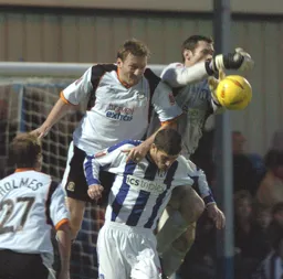 Sreve Howard puts in a strong challenge