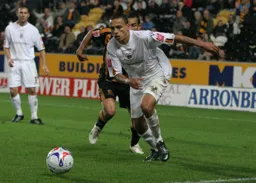 Dean Morgan gets away