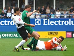 Paul Peschisolido making a rare appearance