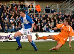 Dave Edwards attacks the ball