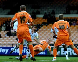 Jaroslaw Fojut scores the opening goal