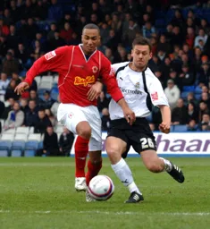 Sol Davis about to challenge