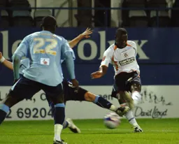 Claude Gnakpa thunders in a shot