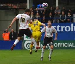 Chris Martin does everything right except score