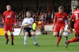 Kevin Gallen has a go