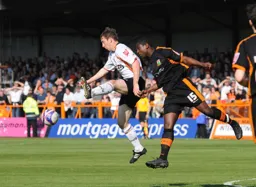 David Livermore controls the ball