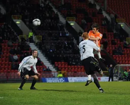 Tom Craddock sends in a bullet header