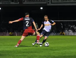 Jake Howells takes on Ben Purkiss