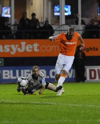 Andy Drury scores the first of the Towns 6 goals as we stroll to victory
