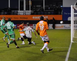 Danny Crow scoring one of his 2 goals on the night making it 4 goals in 2 games