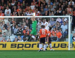 Mark Tyler safely catches the ball