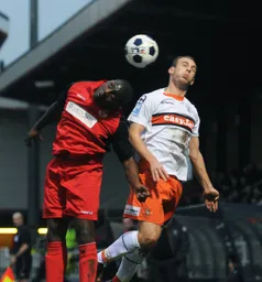 Jake Howells wins a header