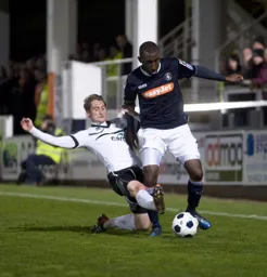 Lathaniel Rowe-Turner is tackled from behind