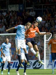 Jonathan Smith heads clear