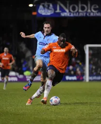Pelly-Ruddock Mpanzu on a charge upfield