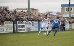Pelly-Ruddock Mpanzu teases a Nuneaton defender