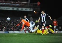 Pelly-Ruddock Mpanzu takes a tumble in the area