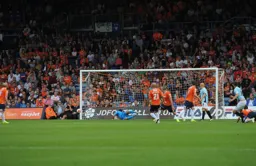 Nervous moment for the defence and Mark Tyler