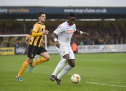 Pelly Mpanzu attacks the defence