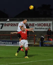 Jake Howells outjumps his opponent