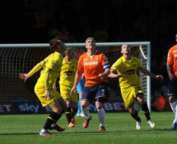 Steve McNulty keeps his eye on the ball
