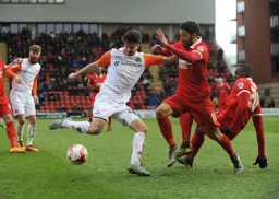 Jonathan Smith and Jobi McAnuff show total committment