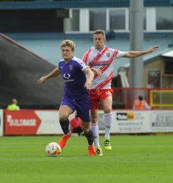 Cameron McGeehan goes on a charging run